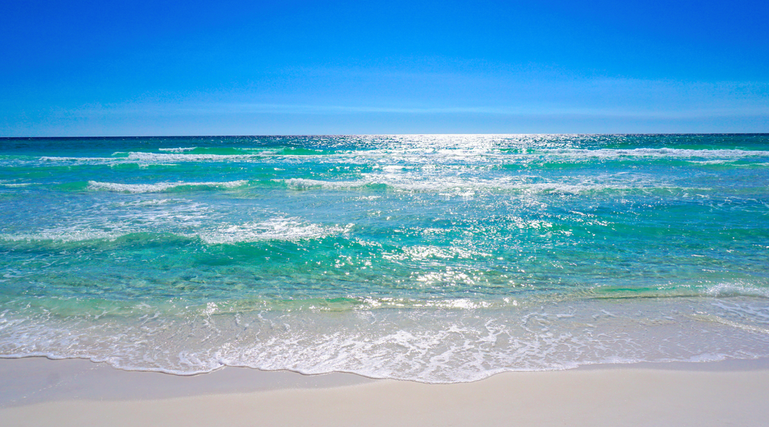 Seven Mile Beach in Grand Cayman: Perfect for Coastal Art