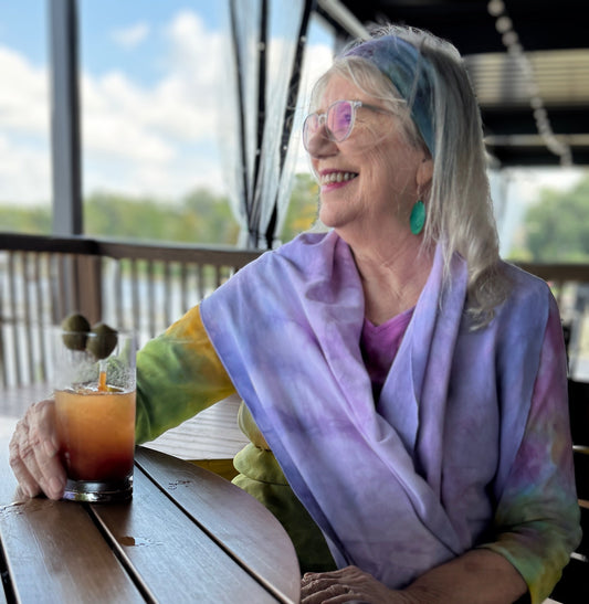 Wrap yourself in the sea and sky!