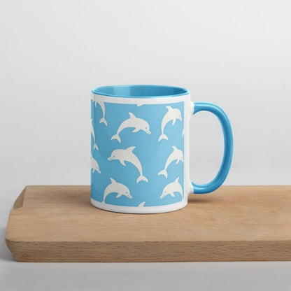 beach mug on a tray, handle showing on the right